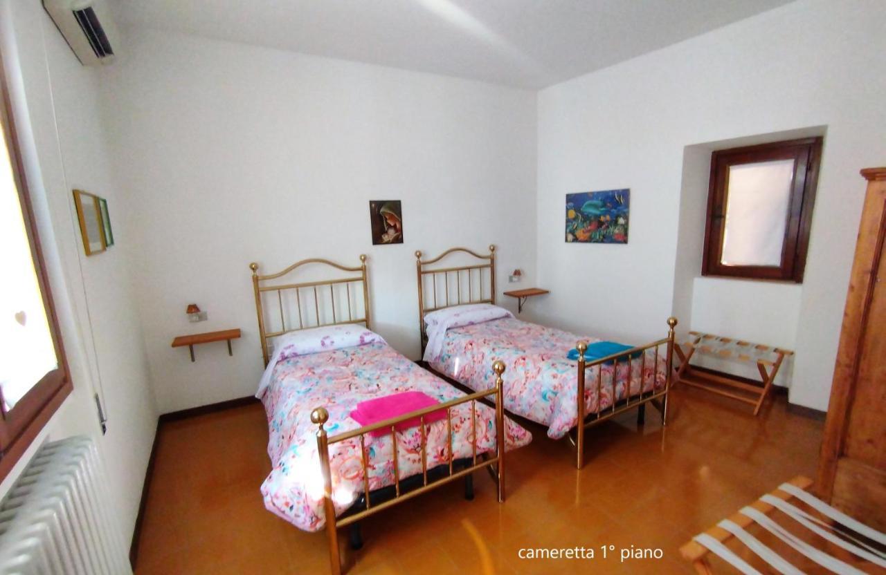 Appartamento Le Campanelle San Felice del Benaco Bagian luar foto