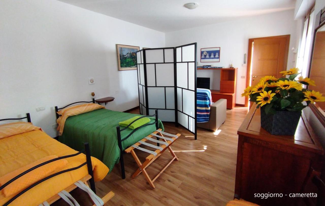 Appartamento Le Campanelle San Felice del Benaco Bagian luar foto