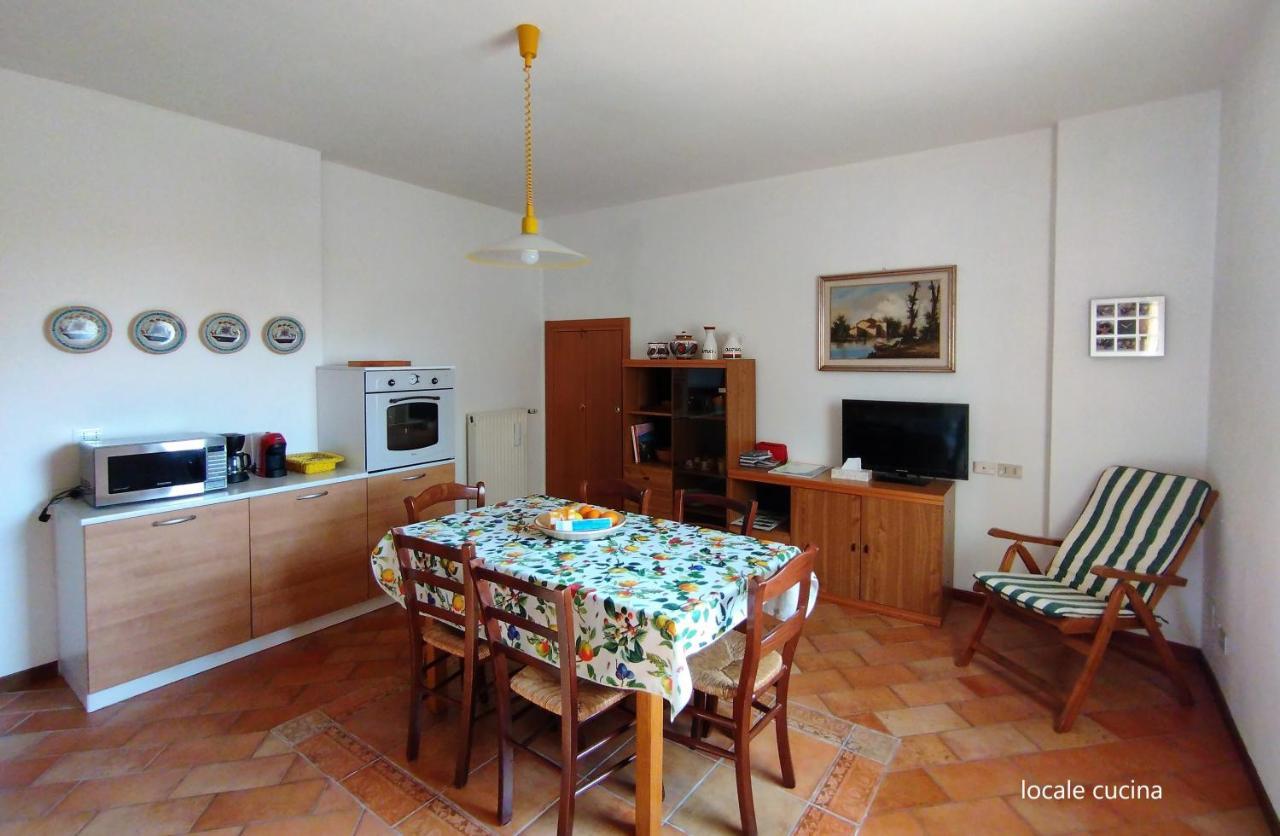 Appartamento Le Campanelle San Felice del Benaco Bagian luar foto
